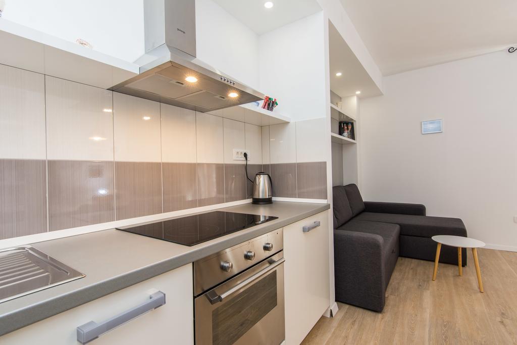 Bell Apartment *